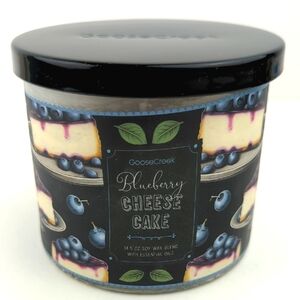 Goose Creek Blueberry Cheesecake Scented 3-Wick 14.5oz. Jar Candle